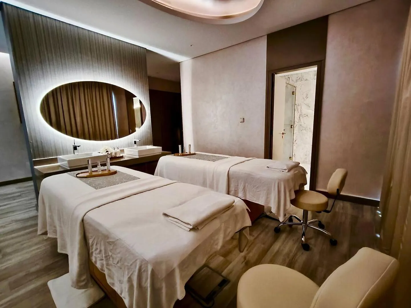 Paramount Midtown Residences - A Luxury 2 Bedroom Apartment Near Burj Khalifa And Dubai Mall