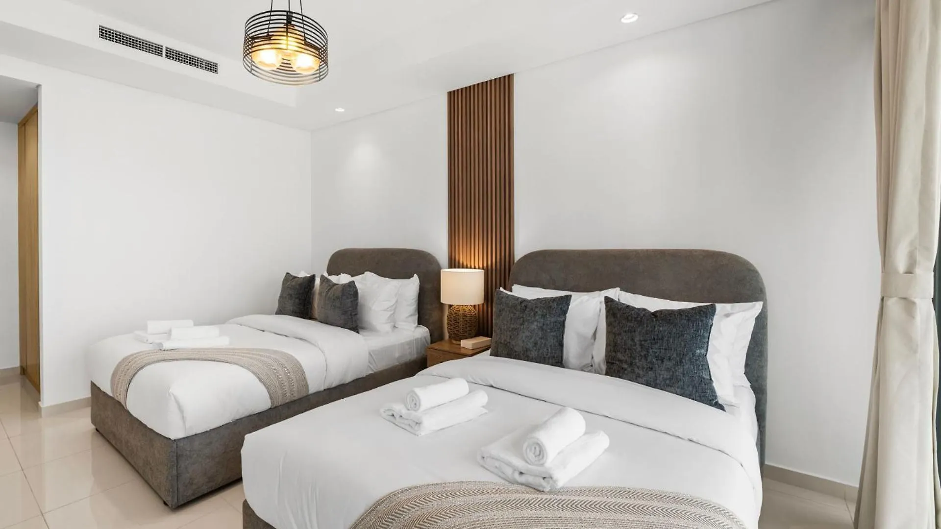 Paramount Midtown Residences - A Luxury 2 Bedroom Apartment Near Burj Khalifa And Dubai Mall